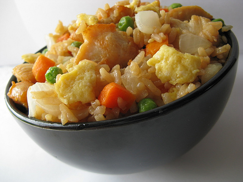 http://blogchef.net/wp-content/uploads/2008/08/chicken_fried_rice_1.jpg