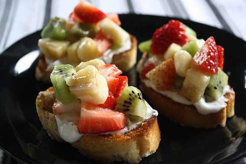 fruit_bruschetta_1