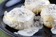 How to Make Sausage Gravy - BlogChef