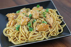 Chinese_chicken_with_noodles_6