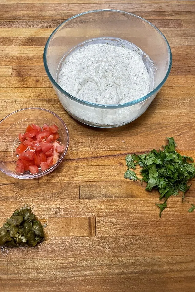 Ingredients for ranch dressing in Chili's Big Mouth Sliders.