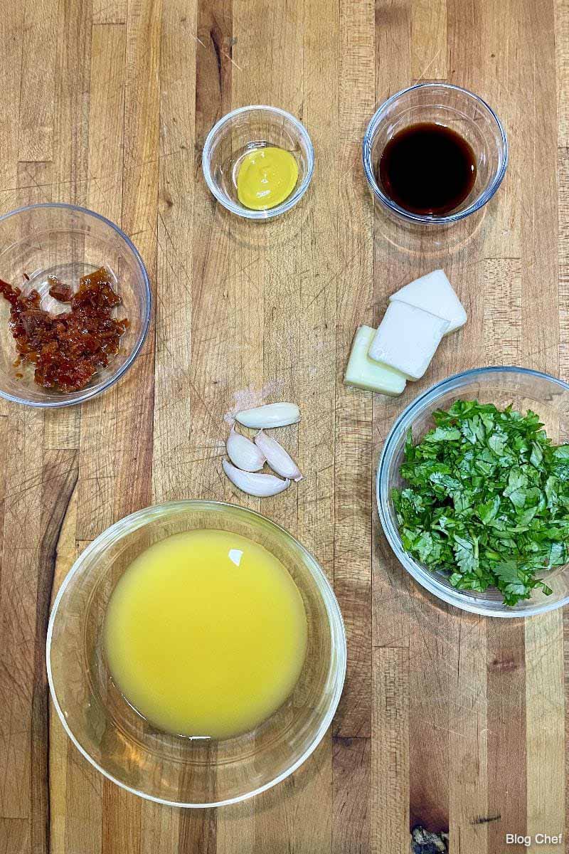 Ingredients for easy chicken tacos.