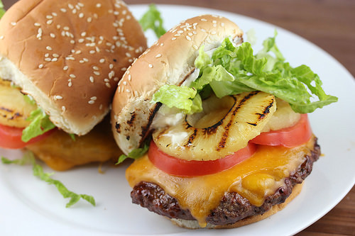 Red Robin Bonzai burger