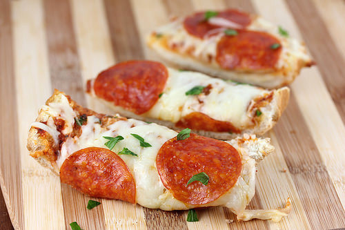 Garlic Bread Pizza Recipe - BlogChef