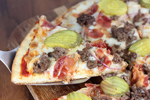 Bacon Cheeseburger Pizza