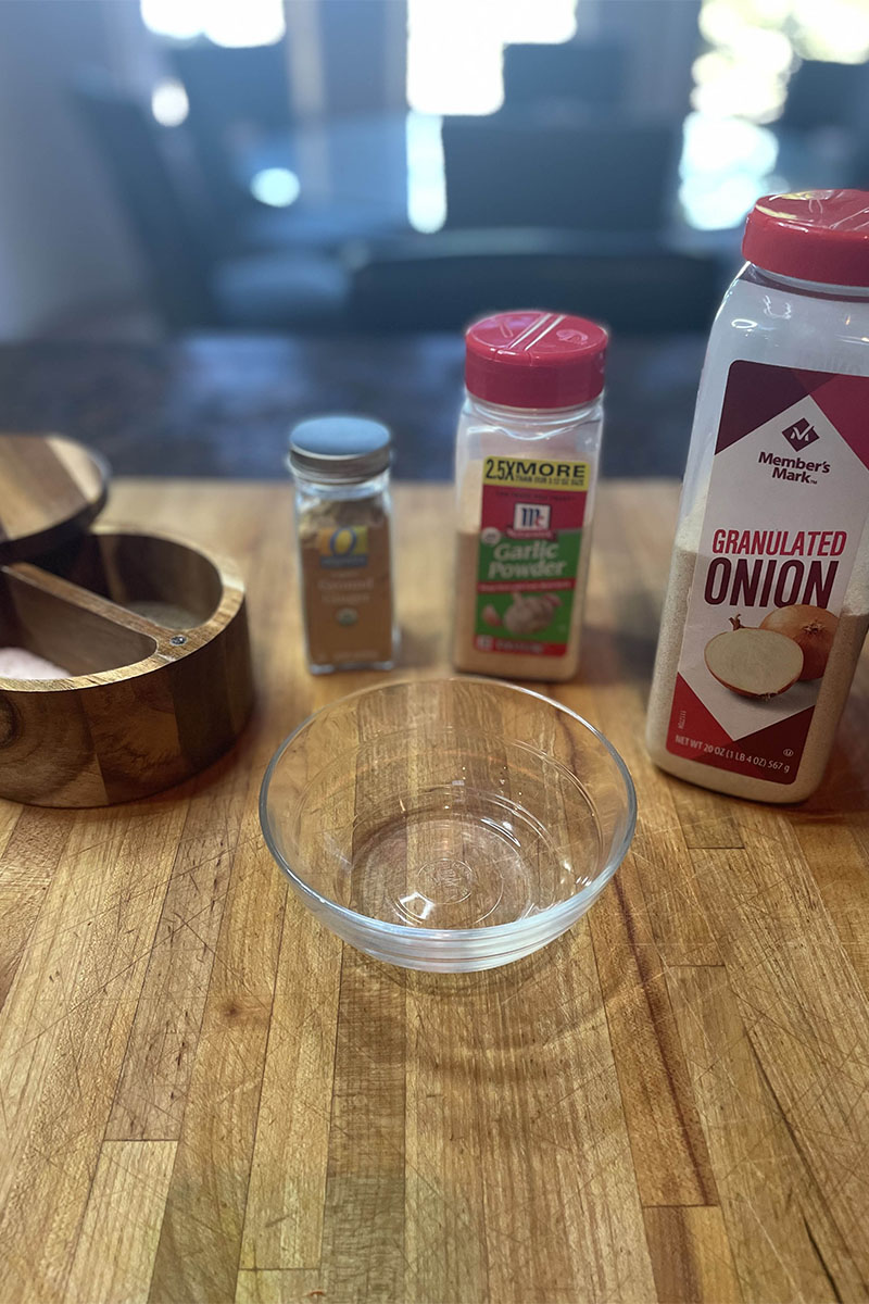 Ingredients for seasoning on balsamic pork loin chop.