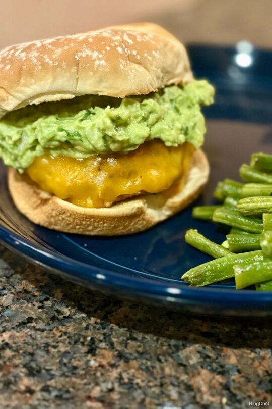 Guacamole chicken burgers