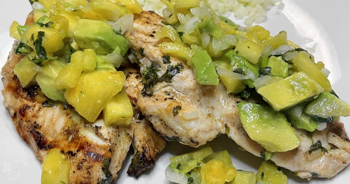 Grilled Chicken with Pineapple Avocado Salsa: It's Fabulous - BlogChef