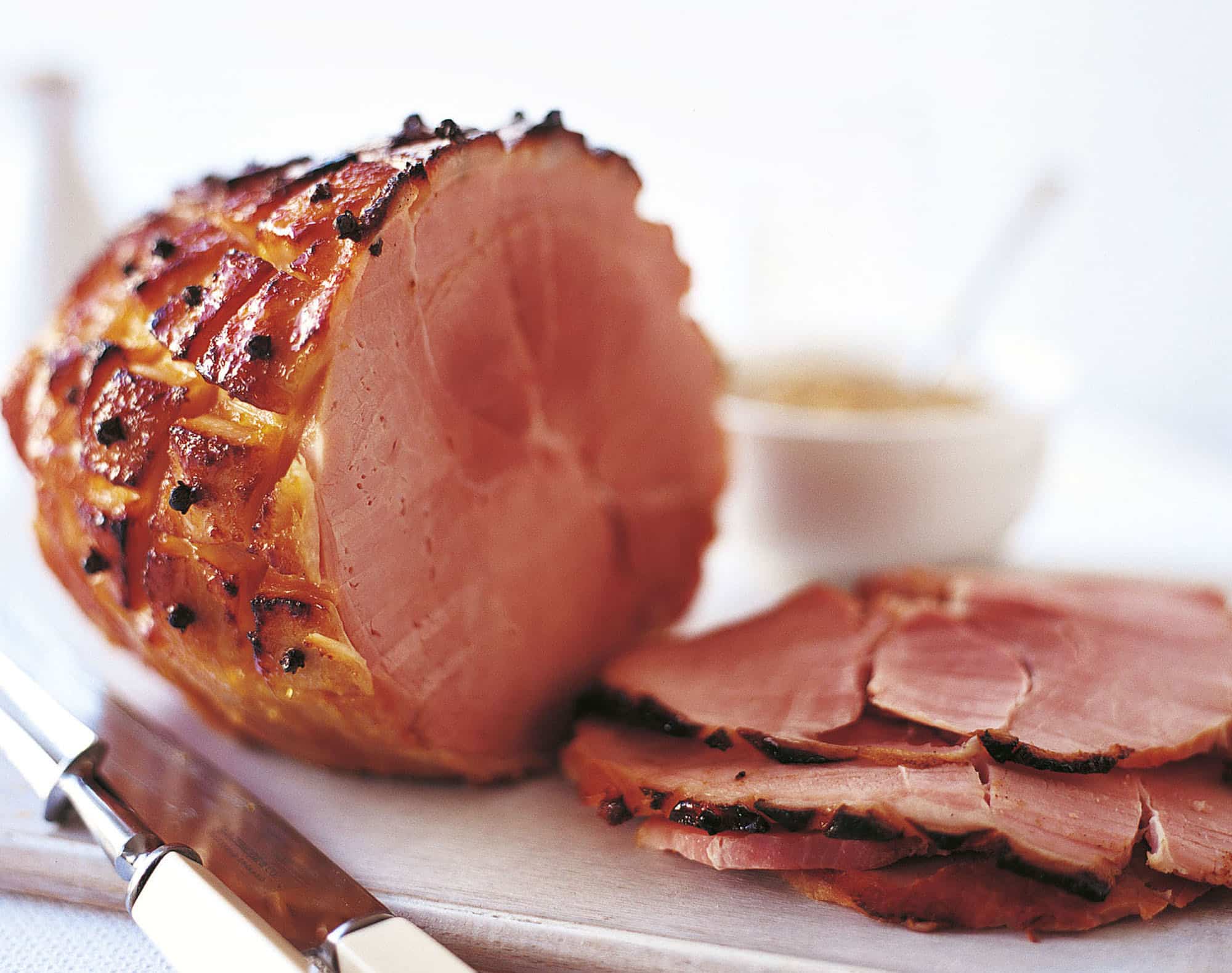 how to cook a precooked ham in a slow cooker