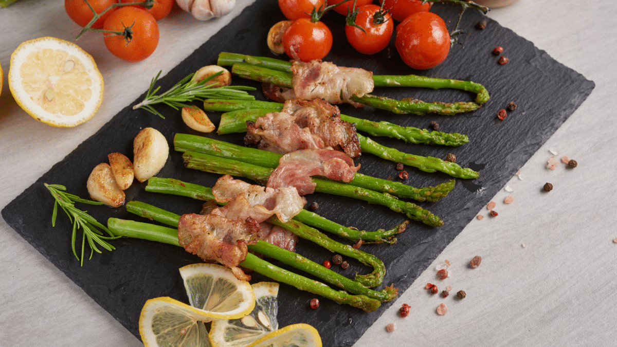 How to Cook Asparagus in the Oven at 350F