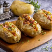 How to Cook Baked Potatoes in the Air Fryer