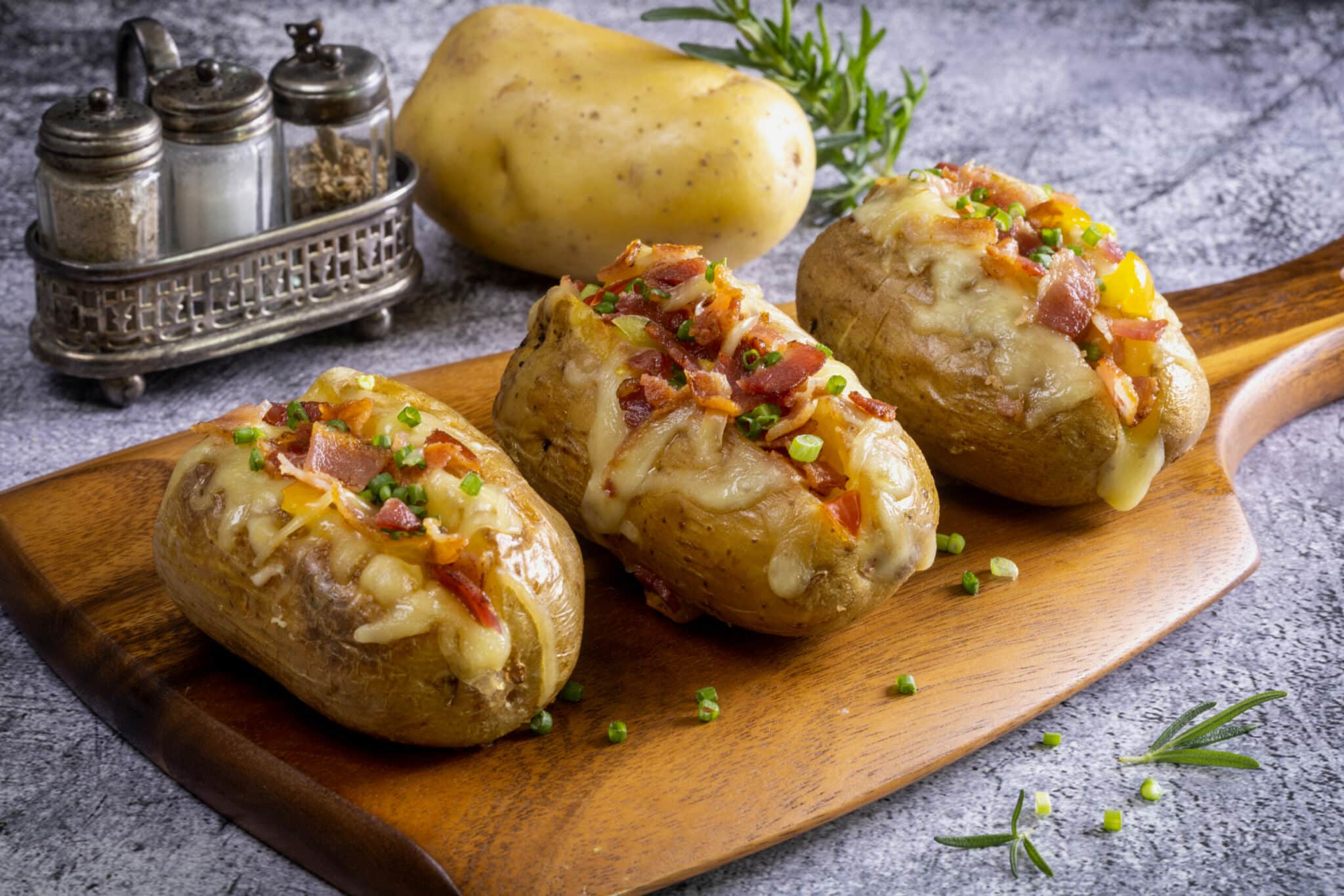 How to Cook Baked Potatoes in the Air Fryer