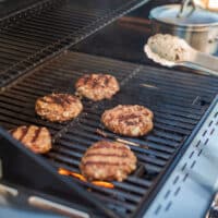 How to Cook Burgers on Gas Grill