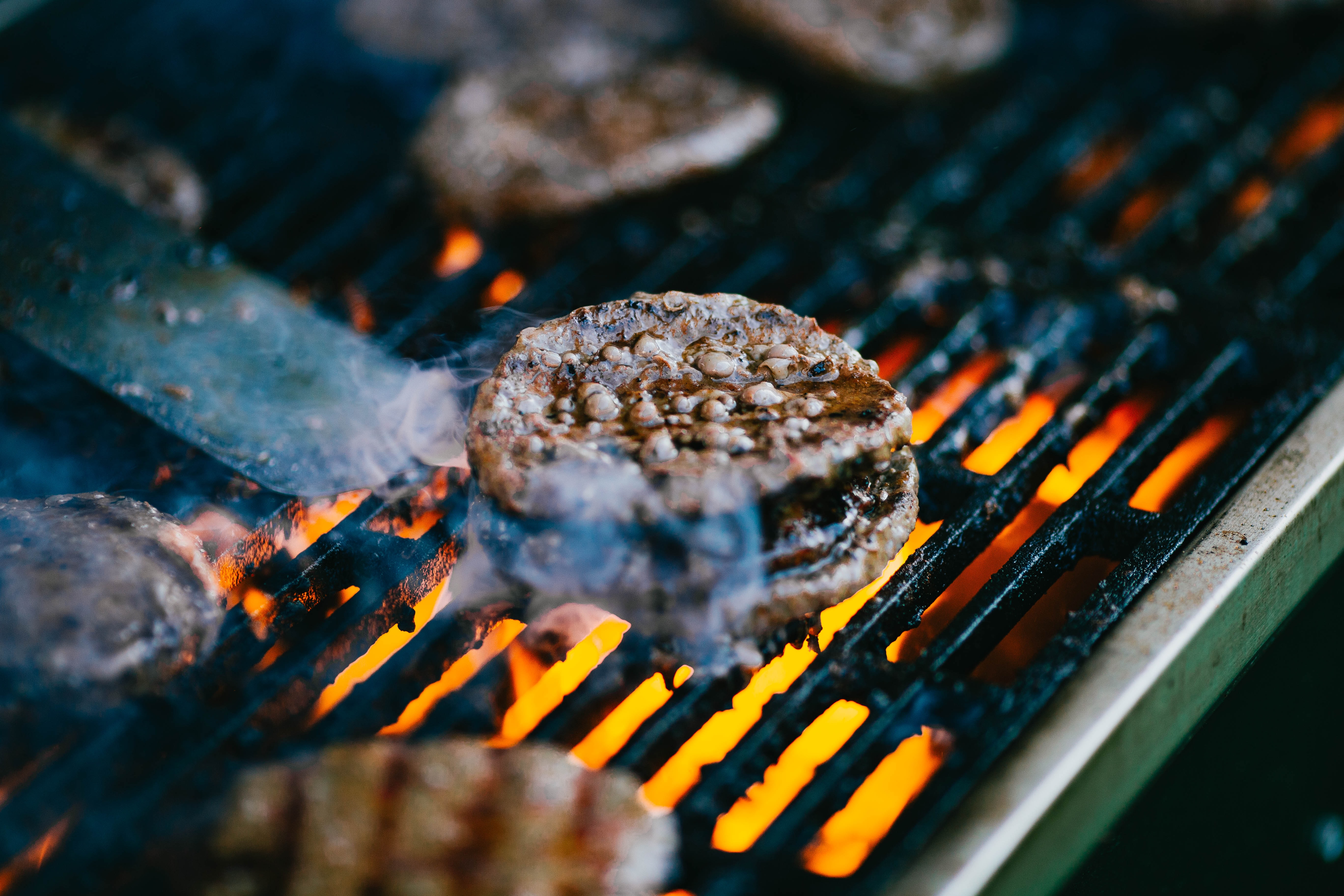 How to Cook Burgers on Gas Grill