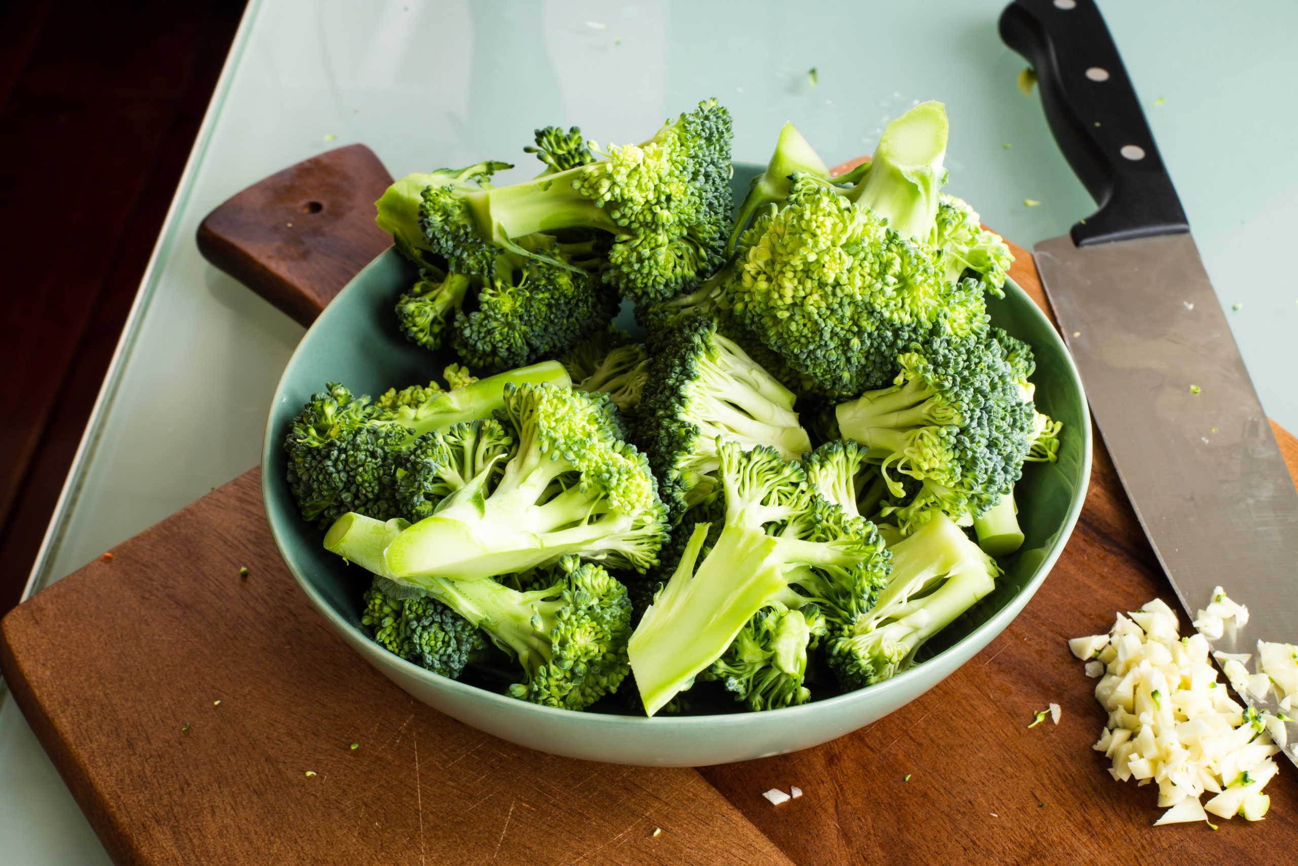 How to Cook Raw Broccoli