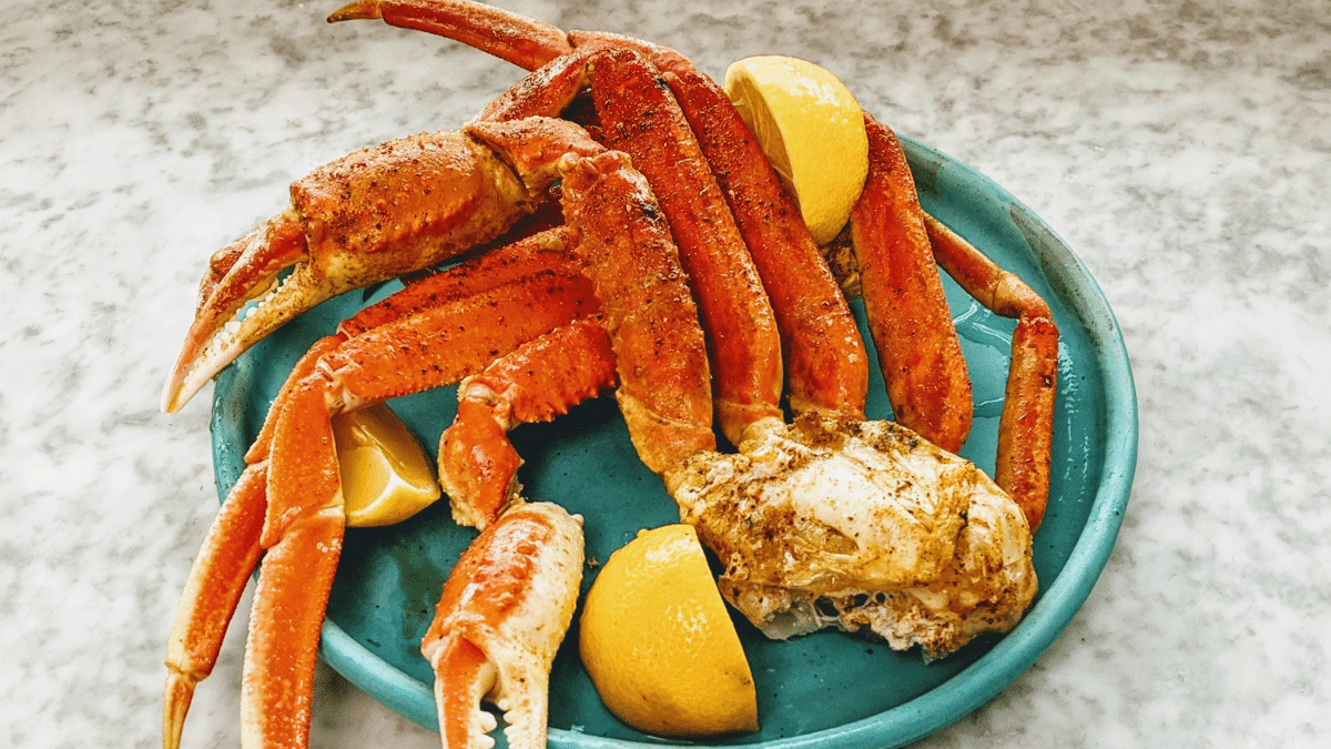 how-to-cook-your-frozen-crab-legs-without-a-steamer