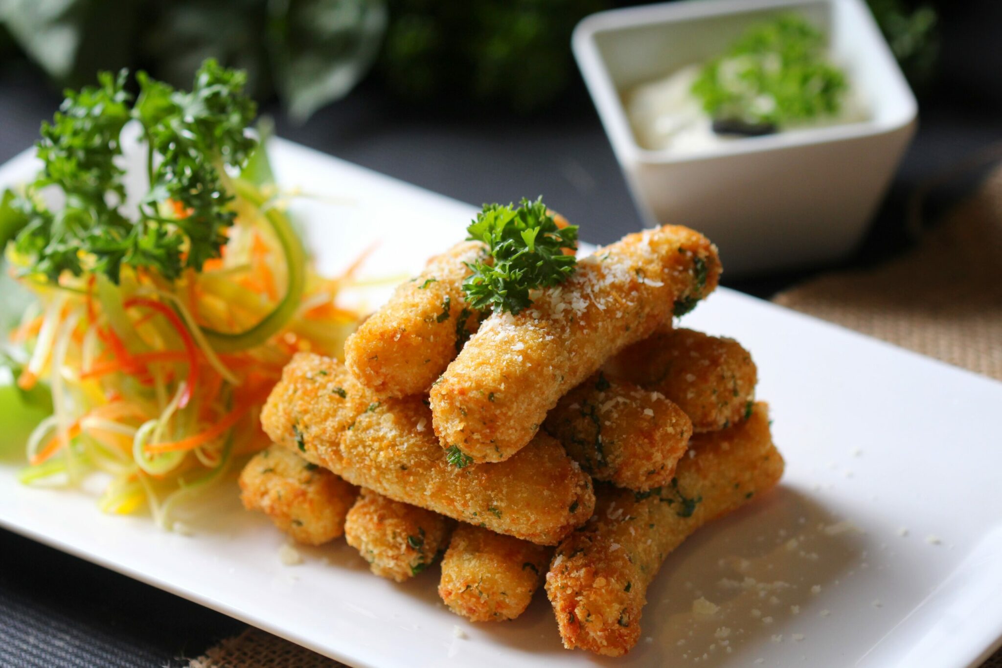 How Long Can You Cook Mozzarella Sticks in an Air Fryer