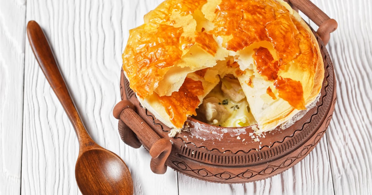 how long to cook chicken pot pie at 350
