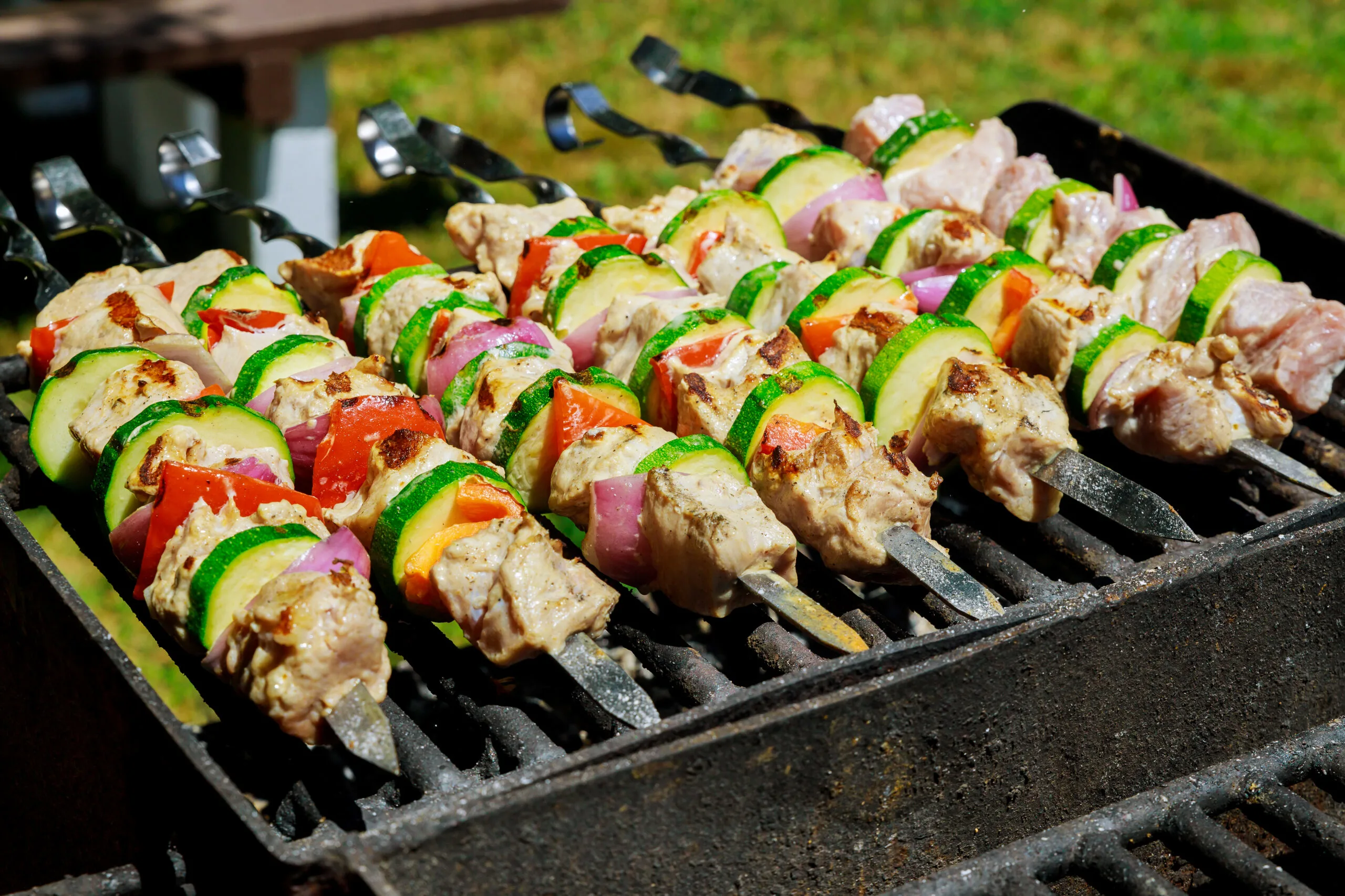 How To Cook Kabobs On The Grill (2)