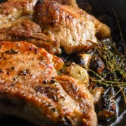 How to Cook Pork Chops in a Skillet