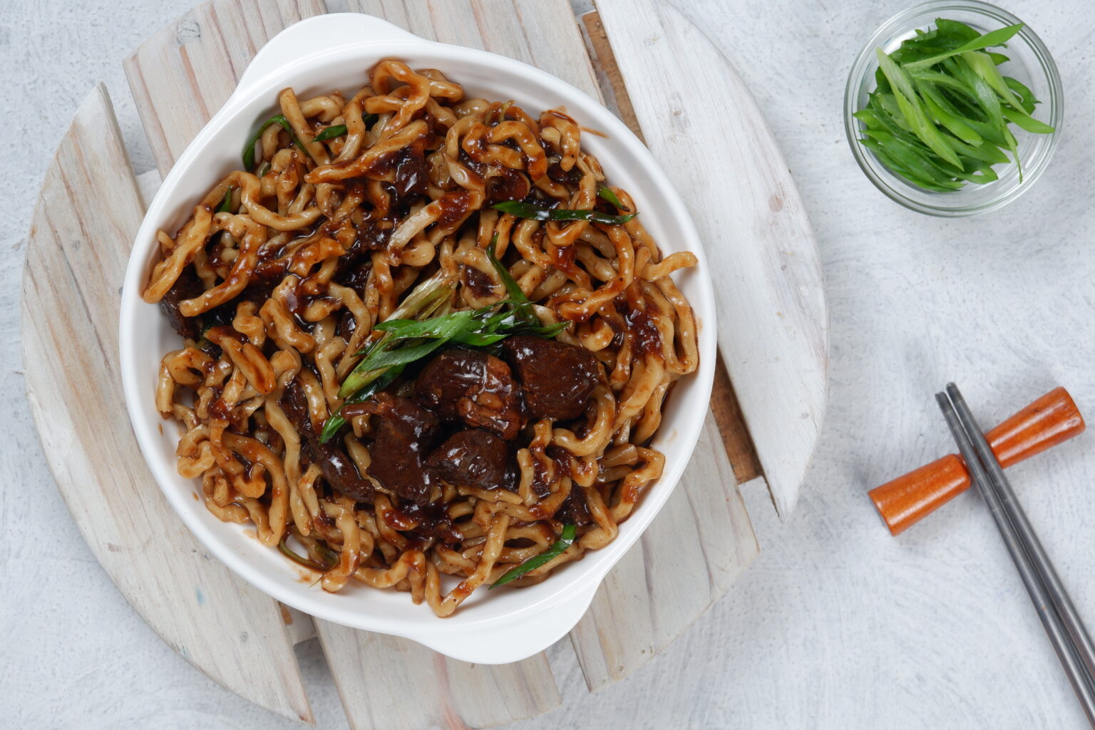 What Do Black Bean Noodles Taste Like