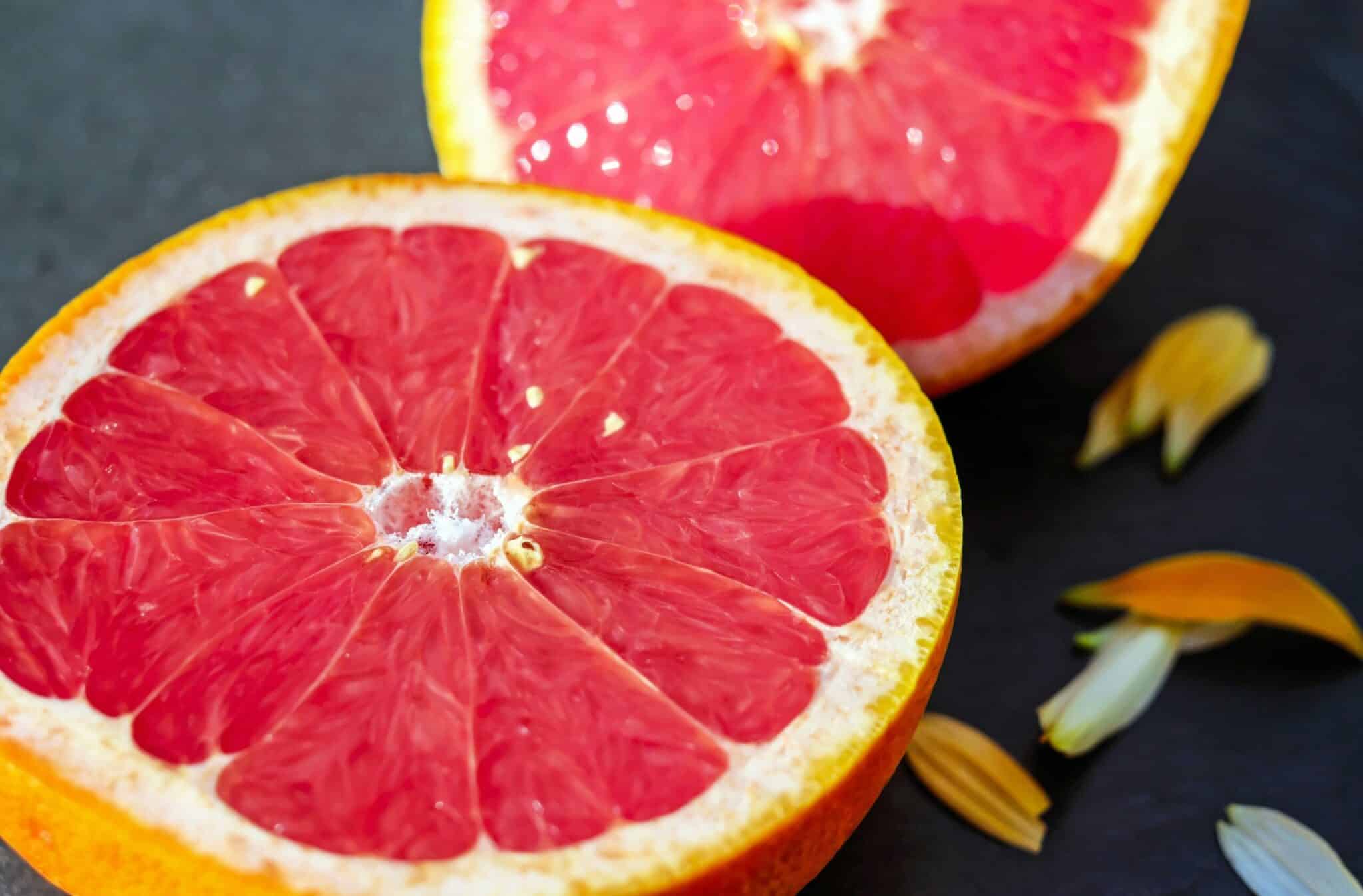 What Does Grapefruit Taste Like? BlogChef