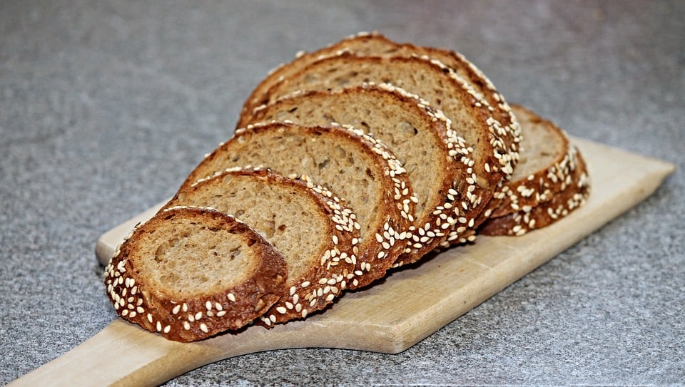 what-does-rye-bread-taste-like-blogchef