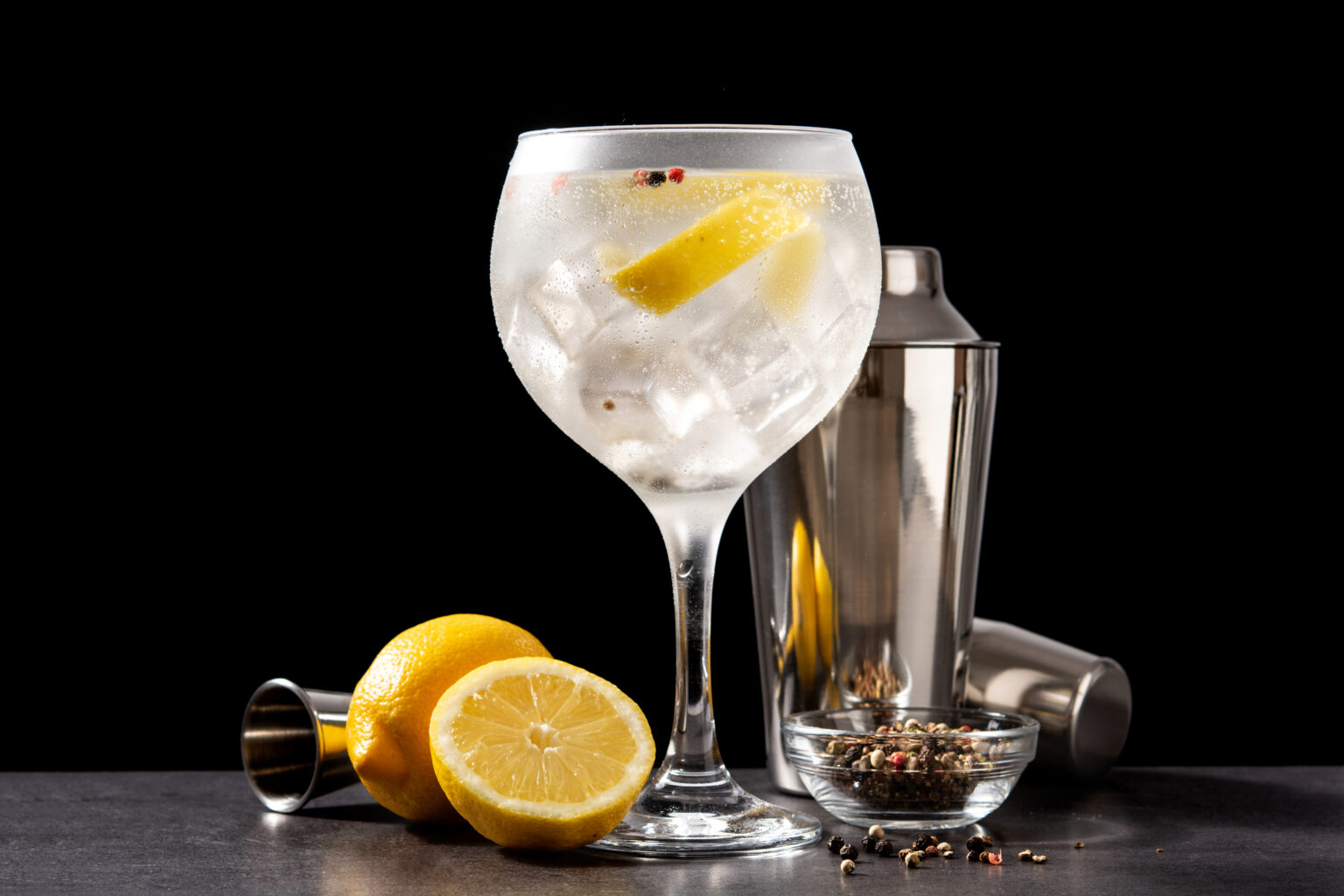 What Does Gin and Tonic Taste Like? BlogChef