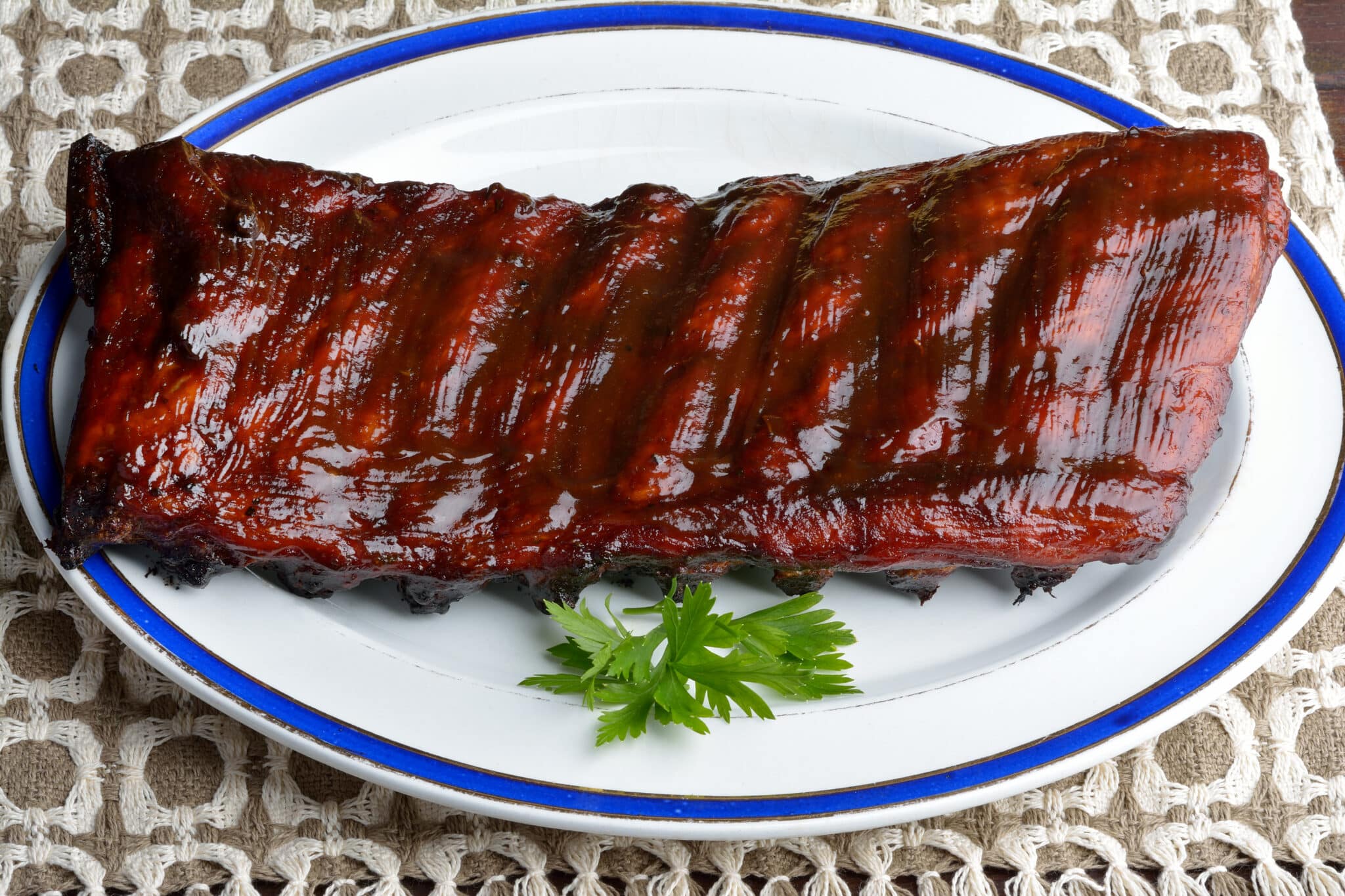 How to Cook a Rack of Ribs in the Oven