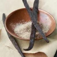 How to Substitute Vanilla Bean for Extract in your Baking Recipes