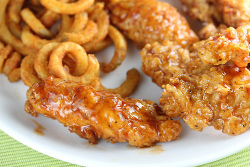 Chili's chicken crispers with crispy coating and sweet sauce