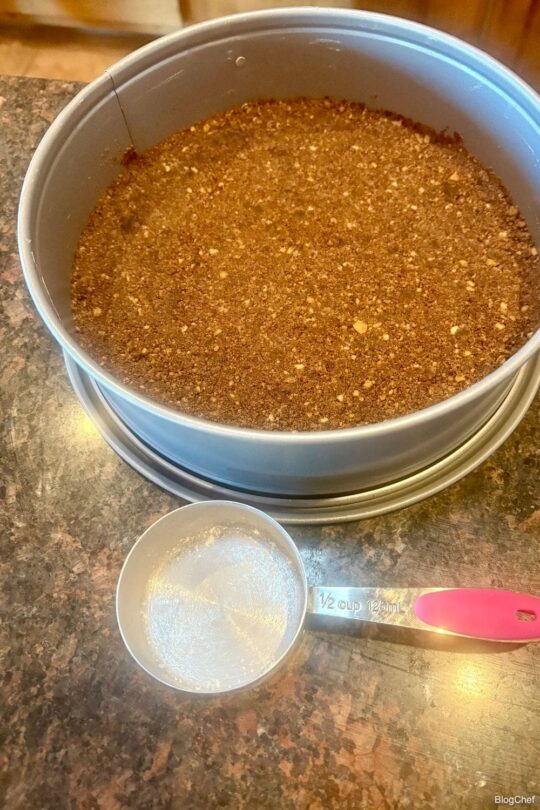 Chocolate crumb crust for chocolate cheesecake 