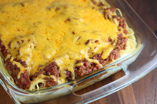 Cheesy baked casserole with ground beef and pasta layers