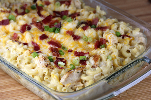 Baked chicken bacon ranch mac and cheese