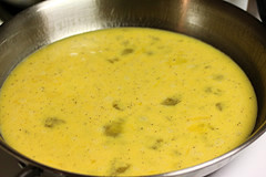 Egg mixture for breakfast pizza