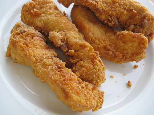 Fried chicken strips with crunchy coating