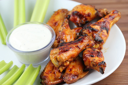 Grilled honey wings with dipping sauce