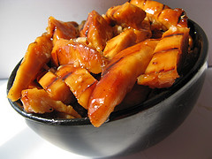 Mandarin chicken pieces in sweet sauce