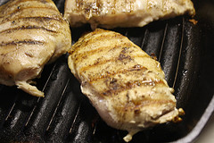 Grilled chicken breasts for peanut noodles